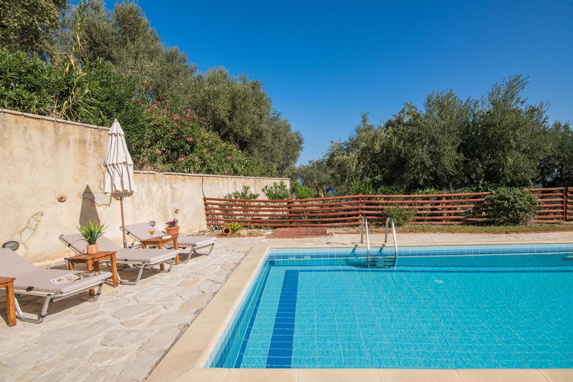 Villa Elegance - Andon & Yiota Argassi