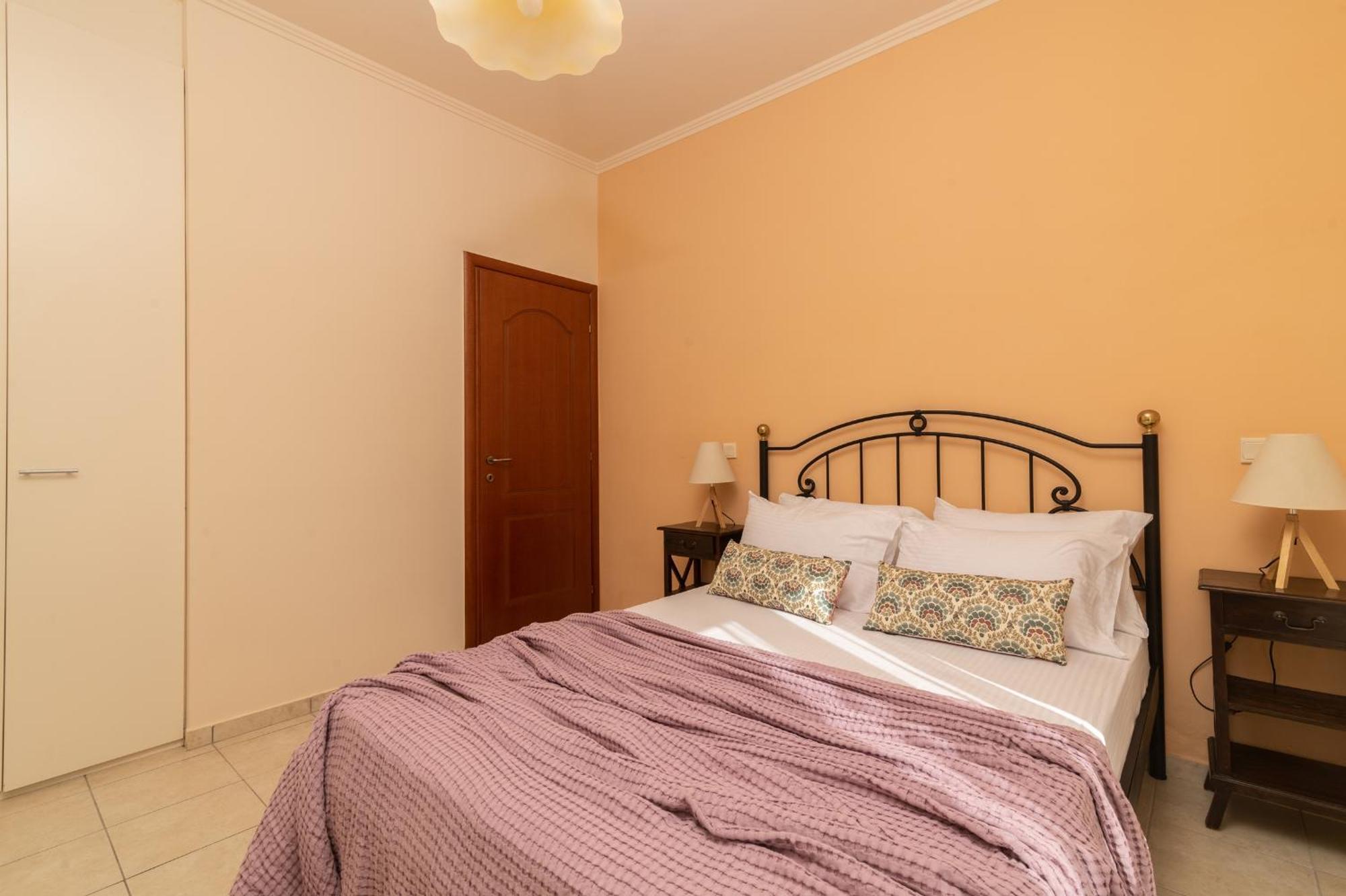 Villa Elegance - Andon & Yiota Argassi