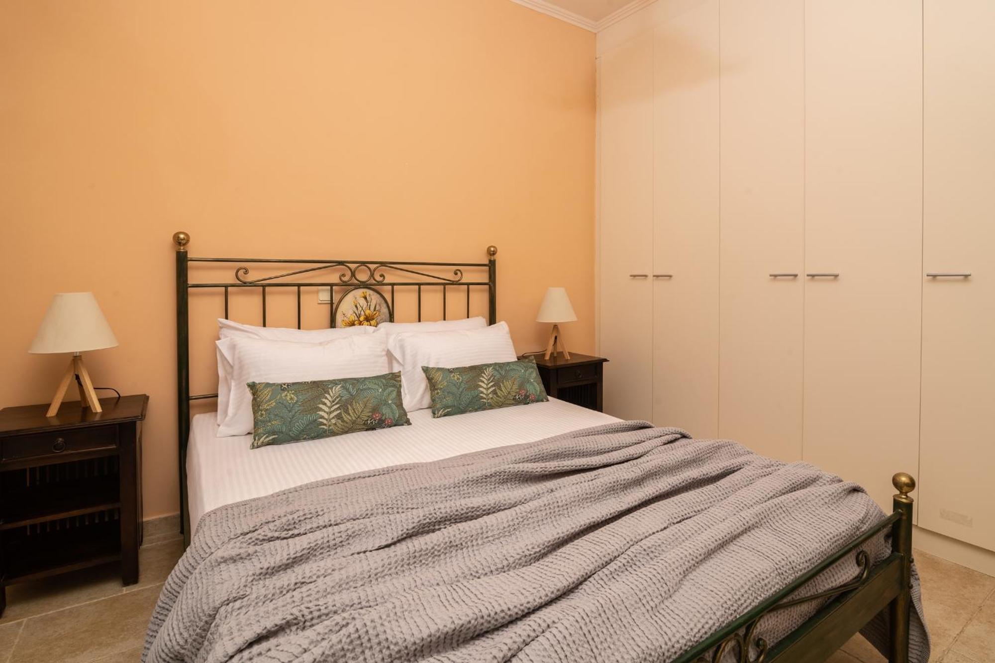 Elegance - Andon & Yiota Villa
