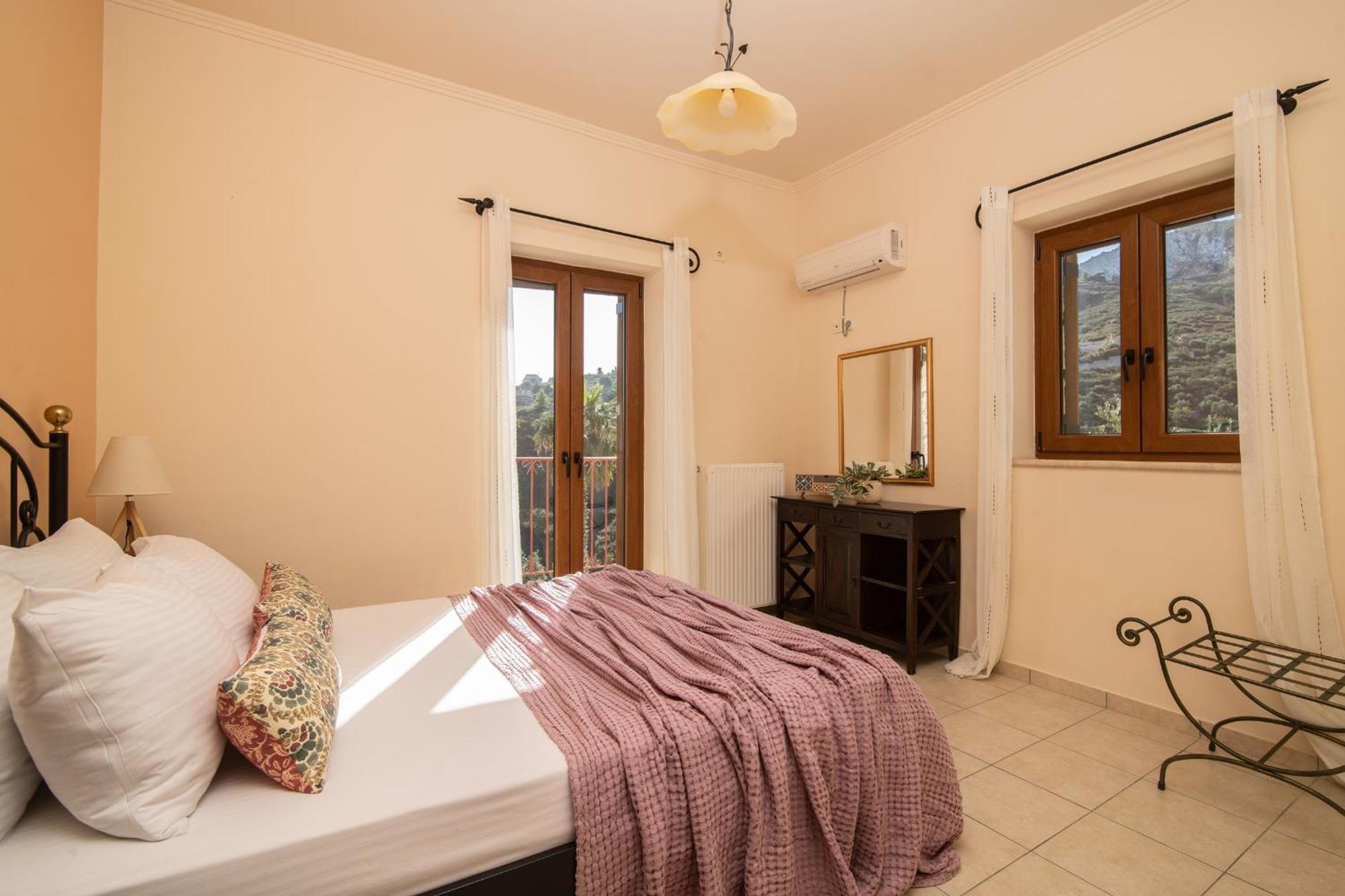 Villa Elegance - Andon & Yiota